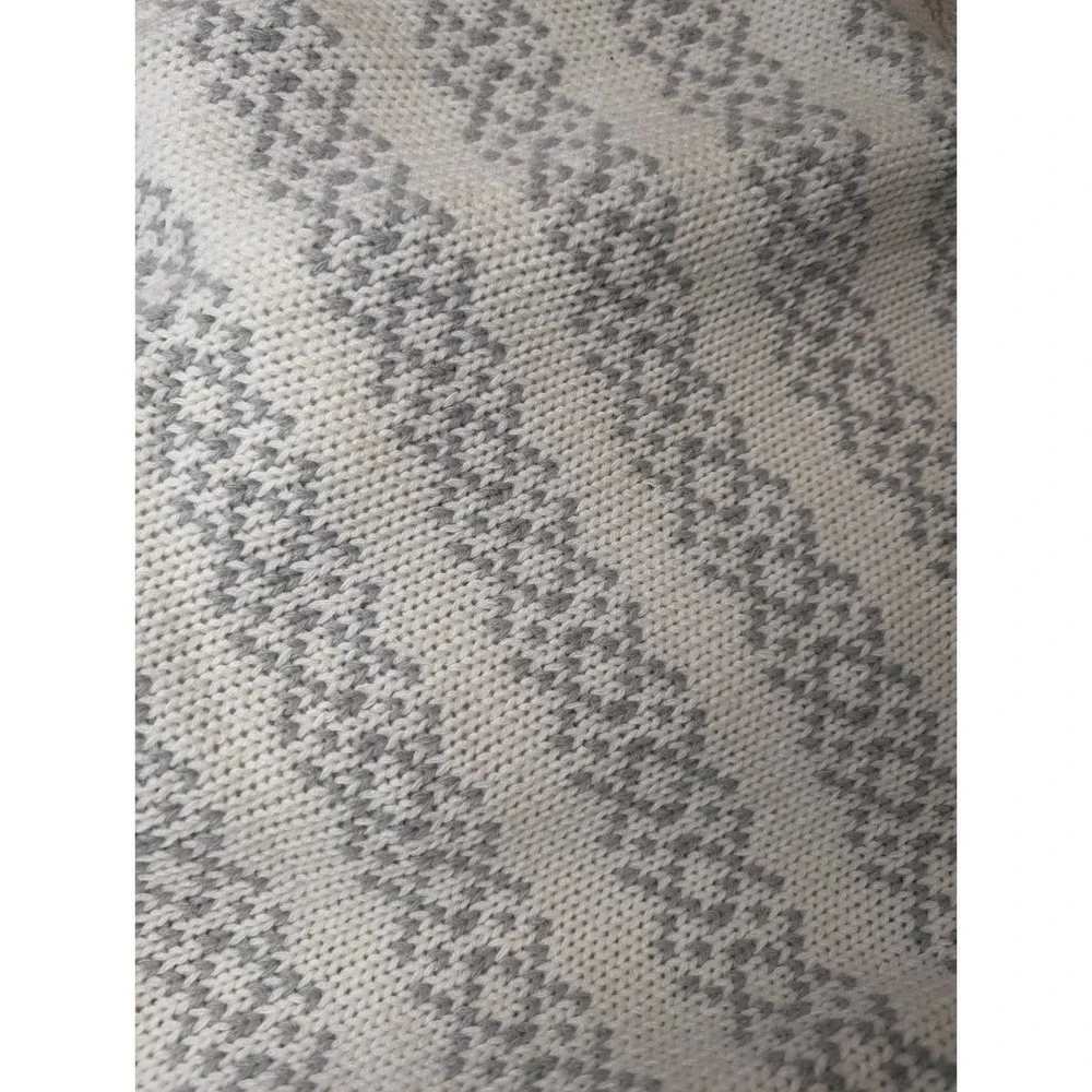 Christmas tree skirt Cream And Gray Tassles